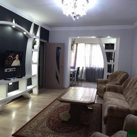 Apartment For You Tbilisi Eksteriør bilde